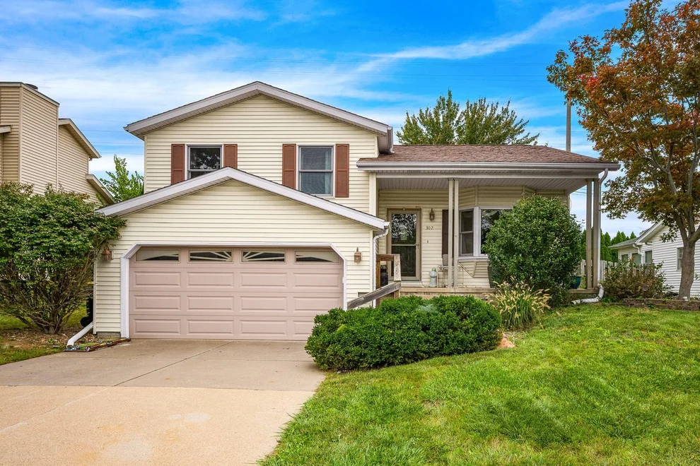 Unit for sale at 302 Carriage Hills Road, Normal, IL 61761