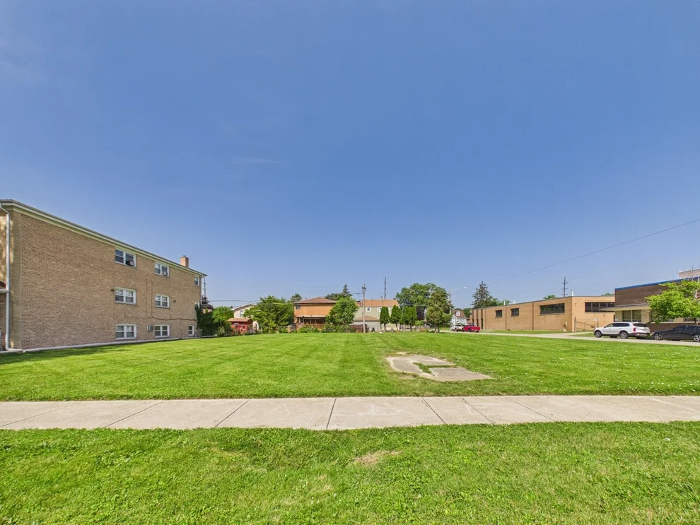 Unit for sale at 1634 N 32nd Avenue, Melrose Park, IL 60160