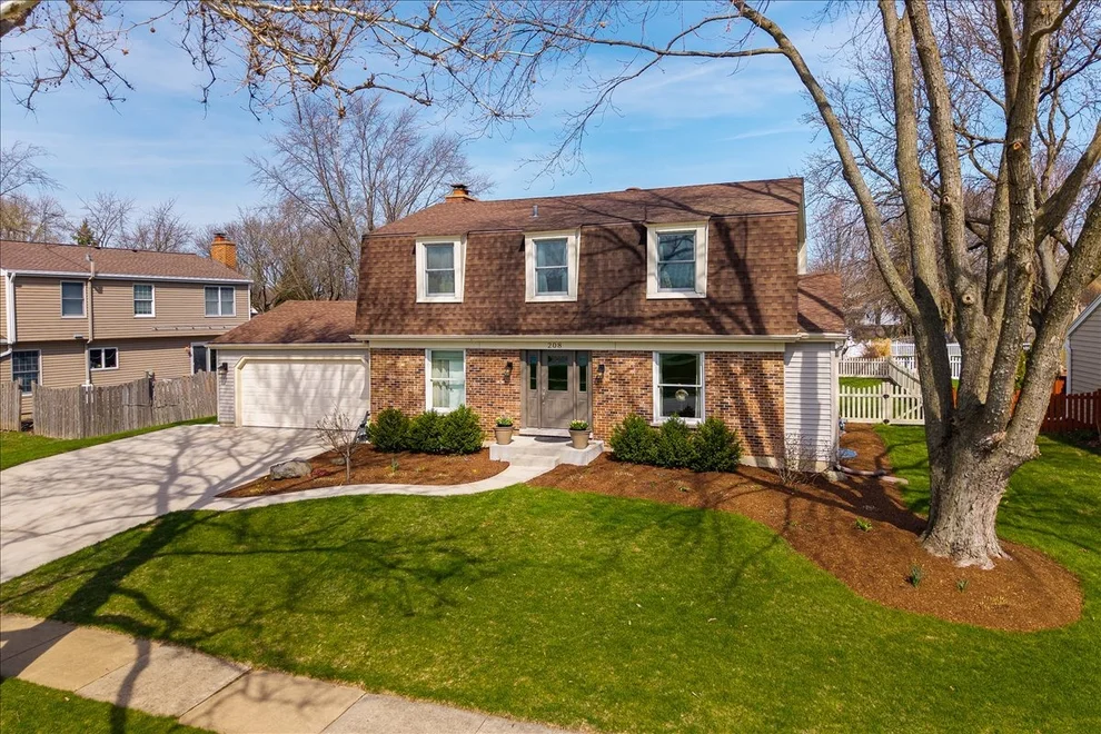 Unit for sale at 208 S Birchwood Drive, Naperville, IL 60540