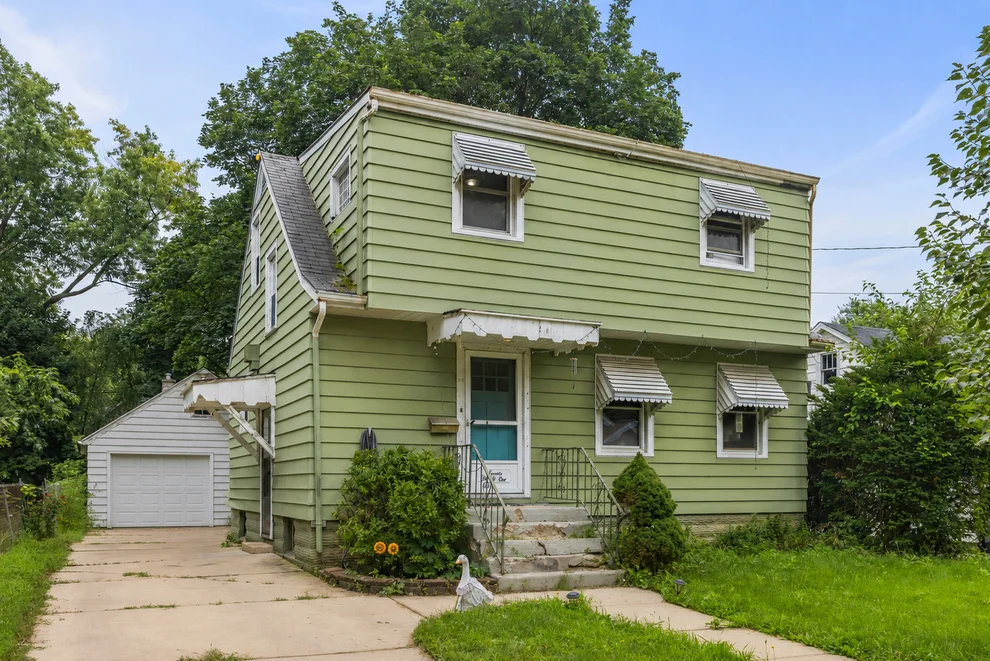 Unit for sale at 732 BANGS Street, Aurora, IL 60505