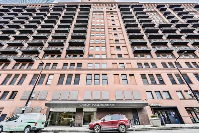 Unit for sale at 165 N Canal Street, Chicago, IL 60606