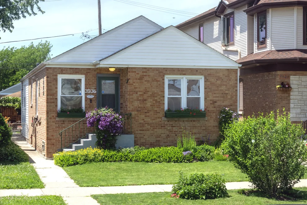 Unit for sale at 3936 N Oconto Avenue, Chicago, IL 60634