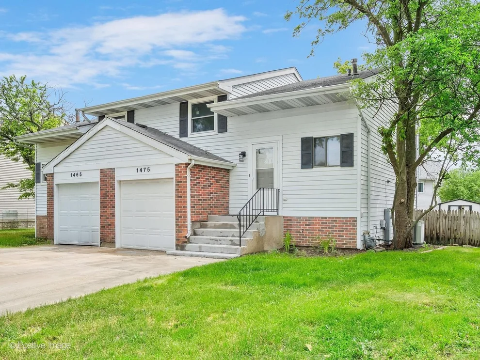 Unit for sale at 1475 Merrimac Lane, Hanover Park, IL 60133