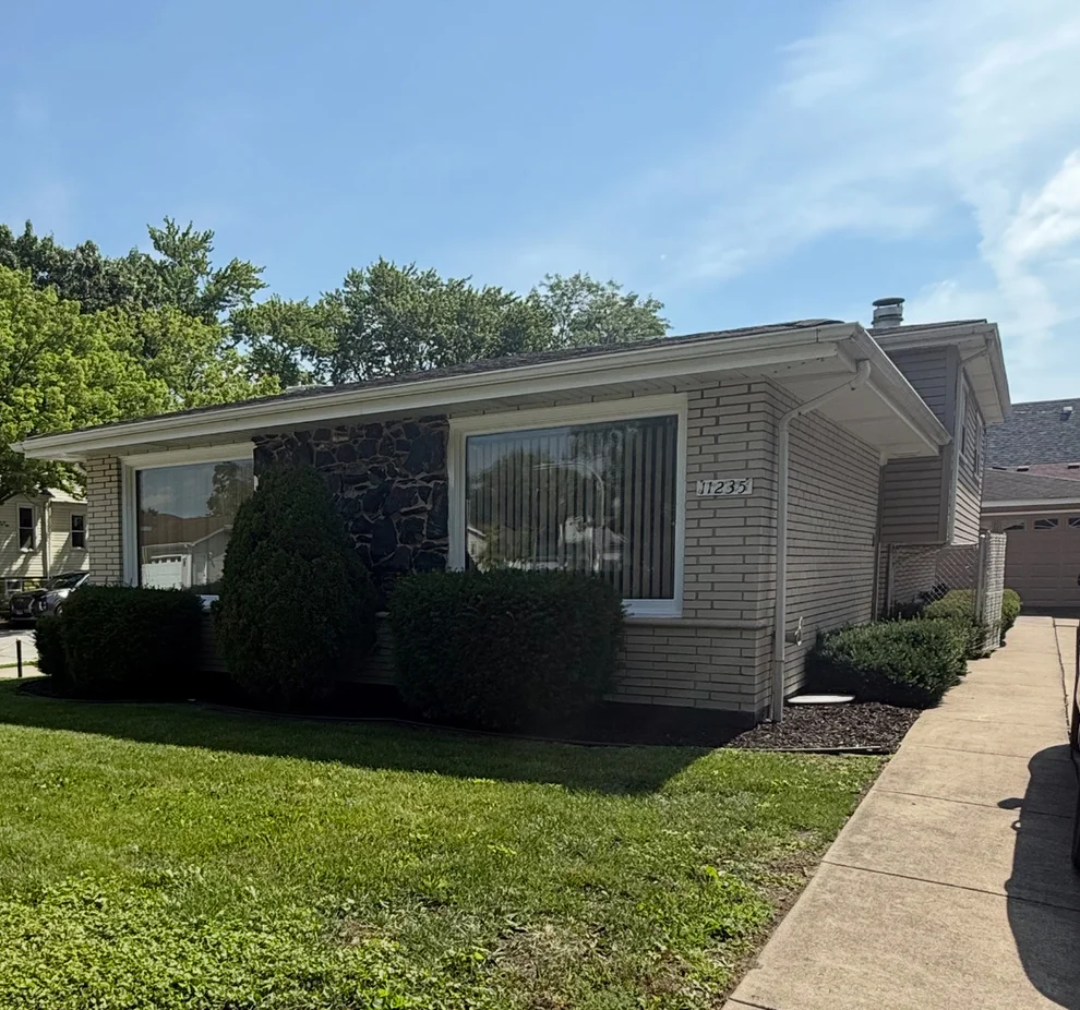 Unit for sale at 11235 S Saint Louis Avenue, Chicago, IL 60655