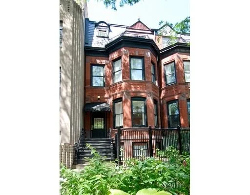Unit for sale at 2152 N CLEVELAND Avenue, CHICAGO, IL 60614