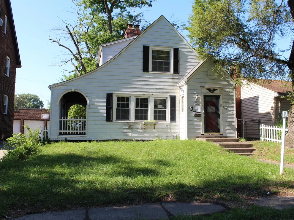 Unit for sale at 306 Elizabeth Street, Calumet City, IL 60409