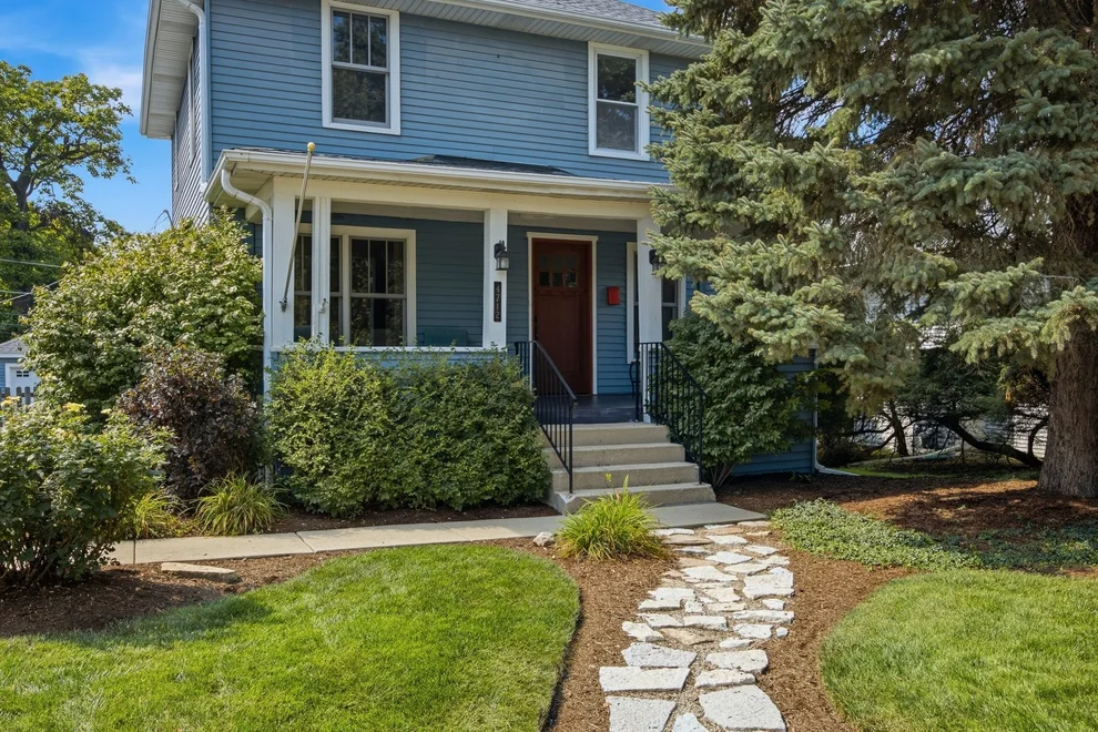 Unit for sale at 4712 Main Street, Downers Grove, IL 60515