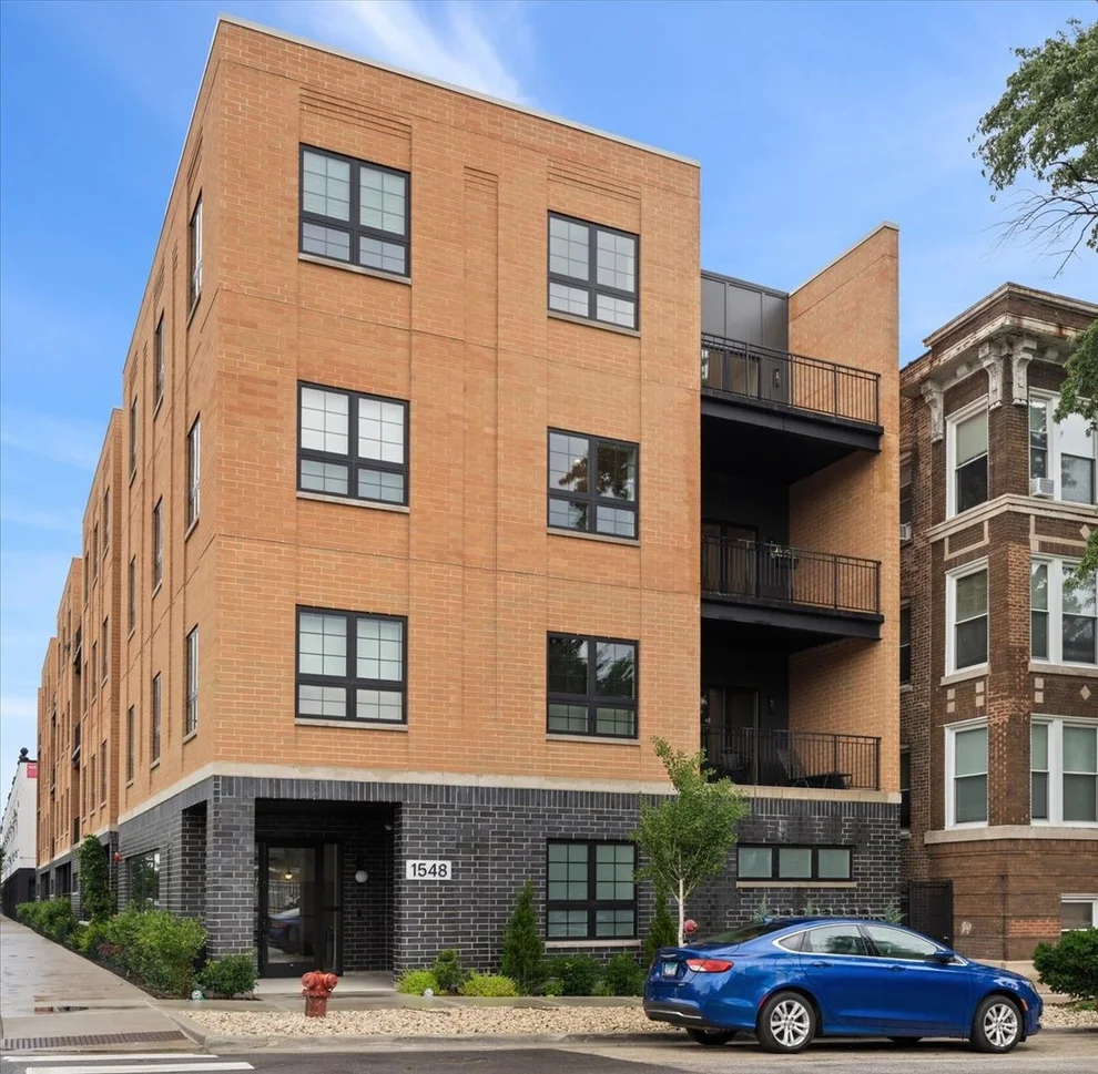 Unit for sale at 1548 W Ardmore Avenue, Chicago, IL 60660