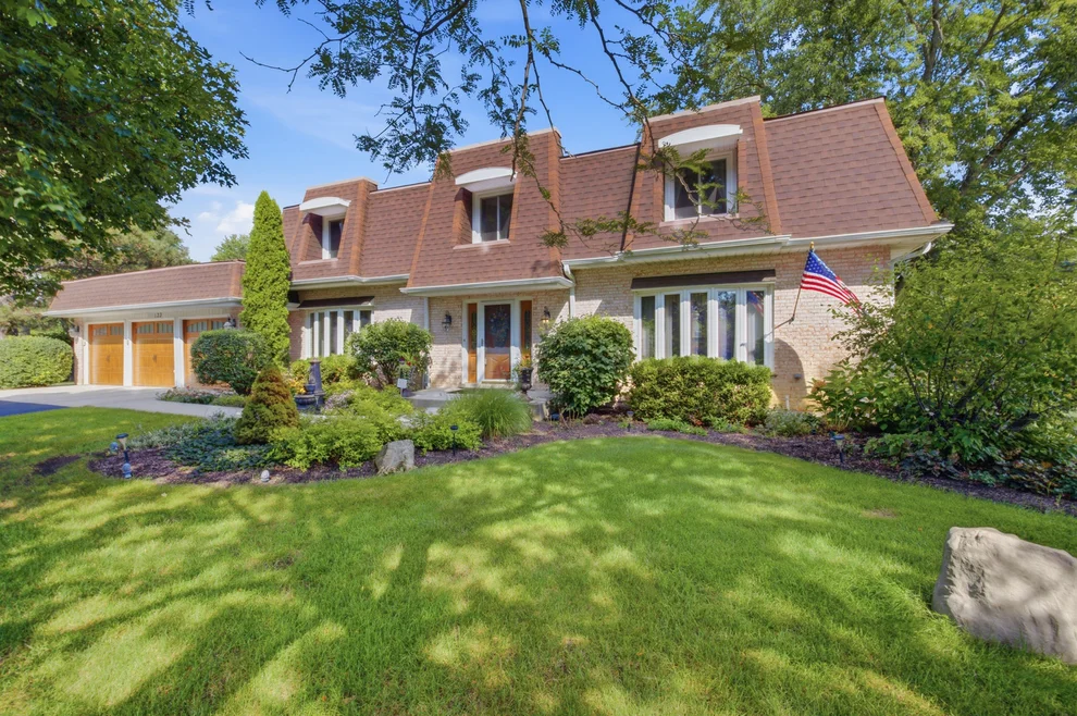 Unit for sale at 123 Rue Jardin Avenue, Deer Park, IL 60010
