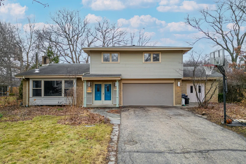 Unit for sale at 3272 Western Avenue, Highland Park, IL 60035