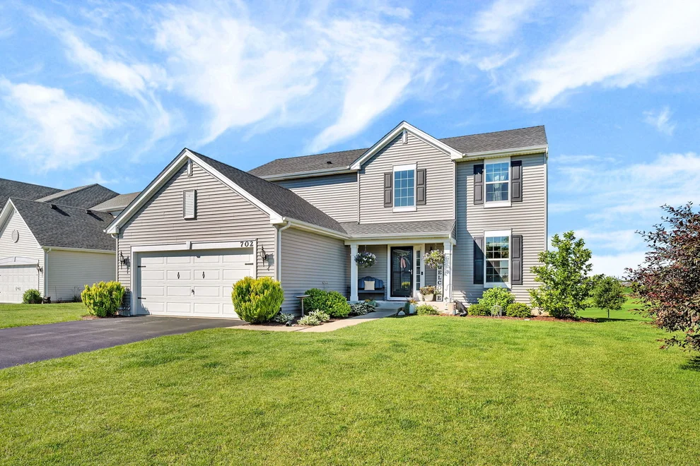 Unit for sale at 702 Kentshire Drive, Yorkville, IL 60560
