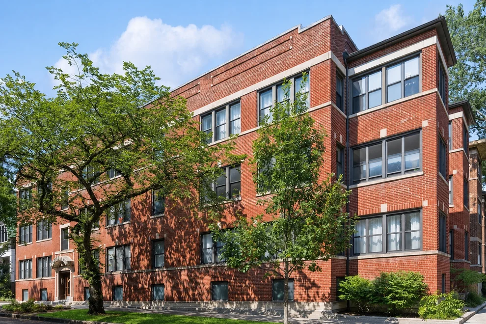 Unit for sale at 1408 W Catalpa Avenue, Chicago, IL 60640