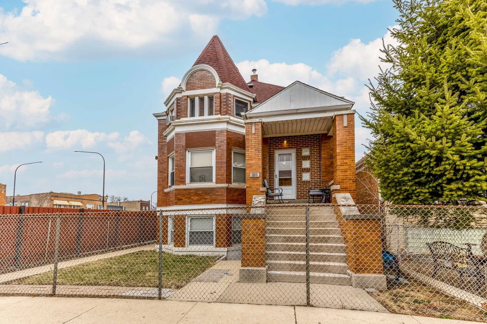 Unit for sale at 5122 W 30th Place, Cicero, IL 60804
