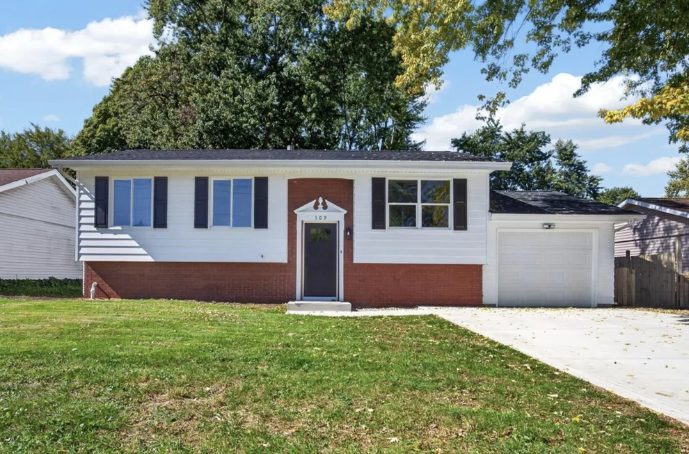Unit for sale at 309 N Towanda Avenue, Normal, IL 61761