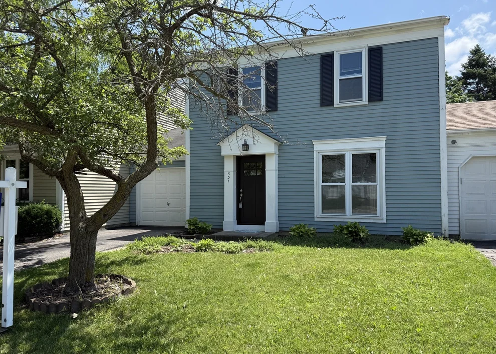 Unit for sale at 331 Golf Lane, Algonquin, IL 60102
