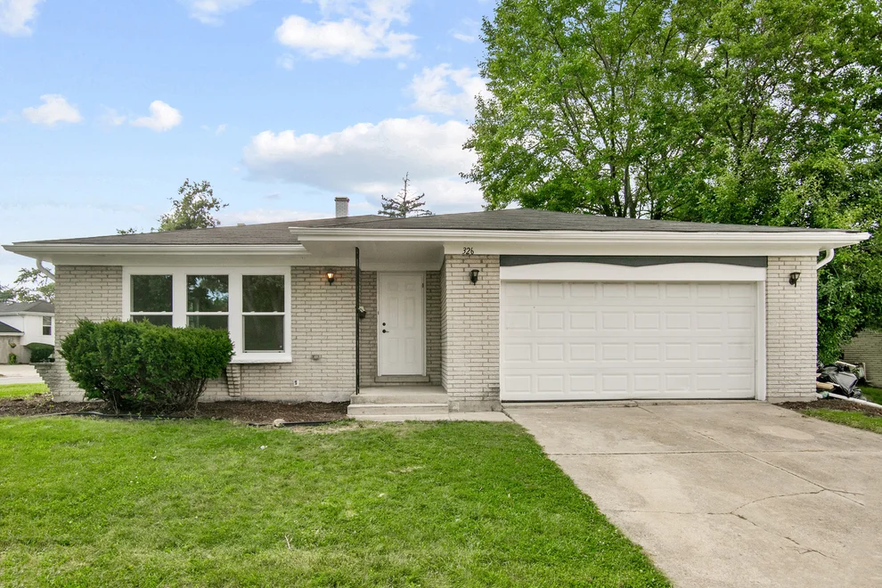 Unit for sale at 326 S Minerva Avenue, Glenwood, IL 60425