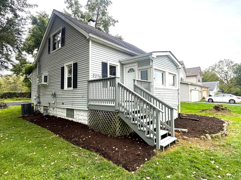 Unit for sale at 2276 Manchester Road, Wheaton, IL 60187