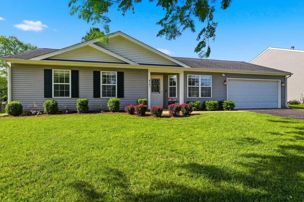 Unit for sale at 419 Windsor Lane, Island Lake, IL 60042