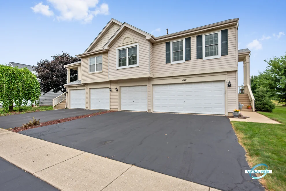 Unit for sale at 442 Gloria Lane, Oswego, IL 60543
