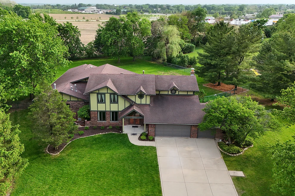 Unit for sale at 14849 W Glen Crest Lane, Homer Glen, IL 60491