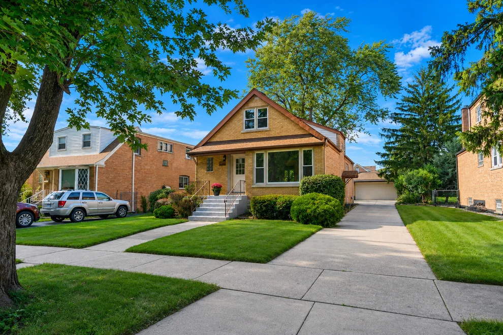 Unit for sale at 4232 W 109th Street, Oak Lawn, IL 60453