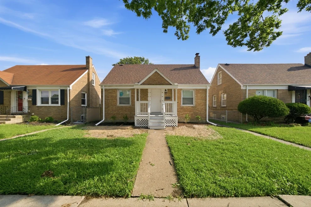 Unit for sale at 3606 Madison Street, Bellwood, IL 60104