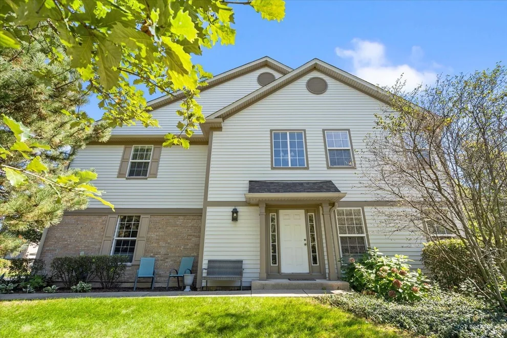 Unit for sale at 2010 IVY RIDGE Drive, Hoffman Estates, IL 60192