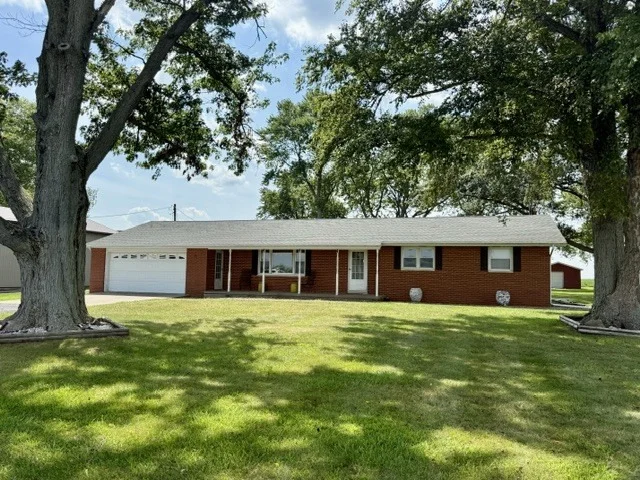 Unit for sale at 908 N County Road 800E, Tuscola, IL 61953