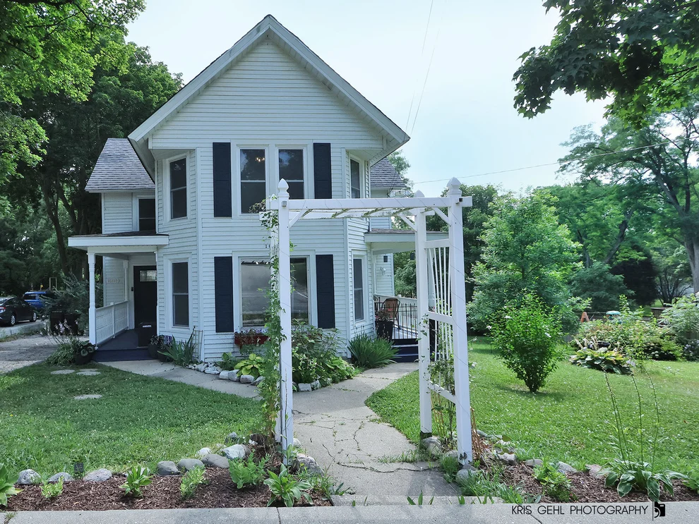 Unit for sale at 10116 N Main Street, Richmond, IL 60071