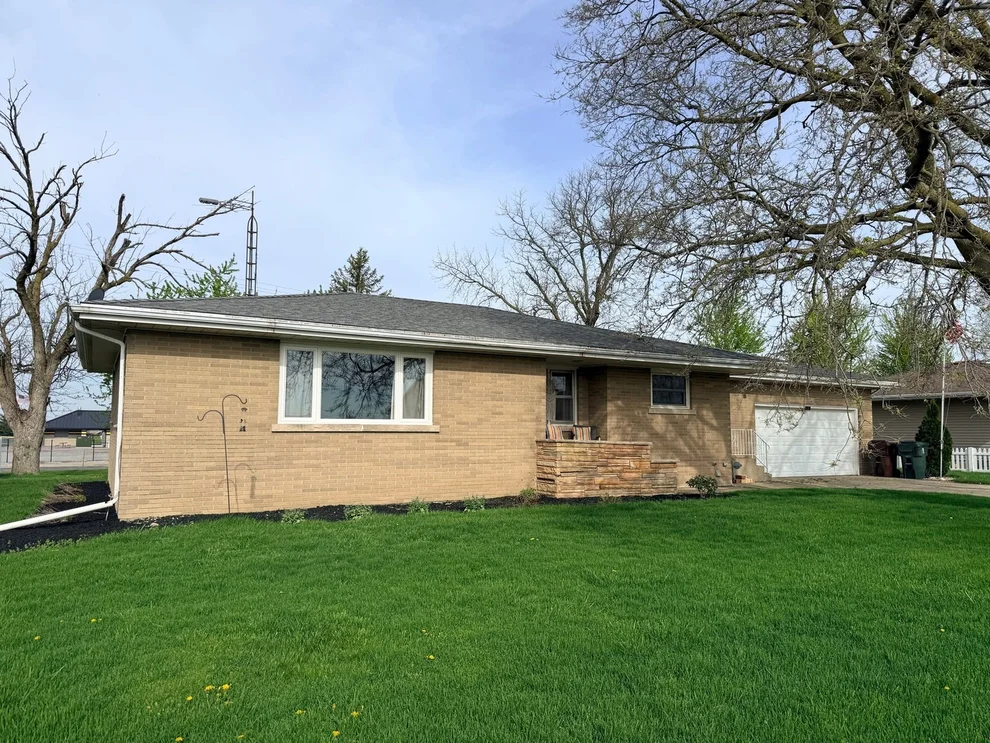 Unit for sale at 635 N Elm Street, Herscher, IL 60941