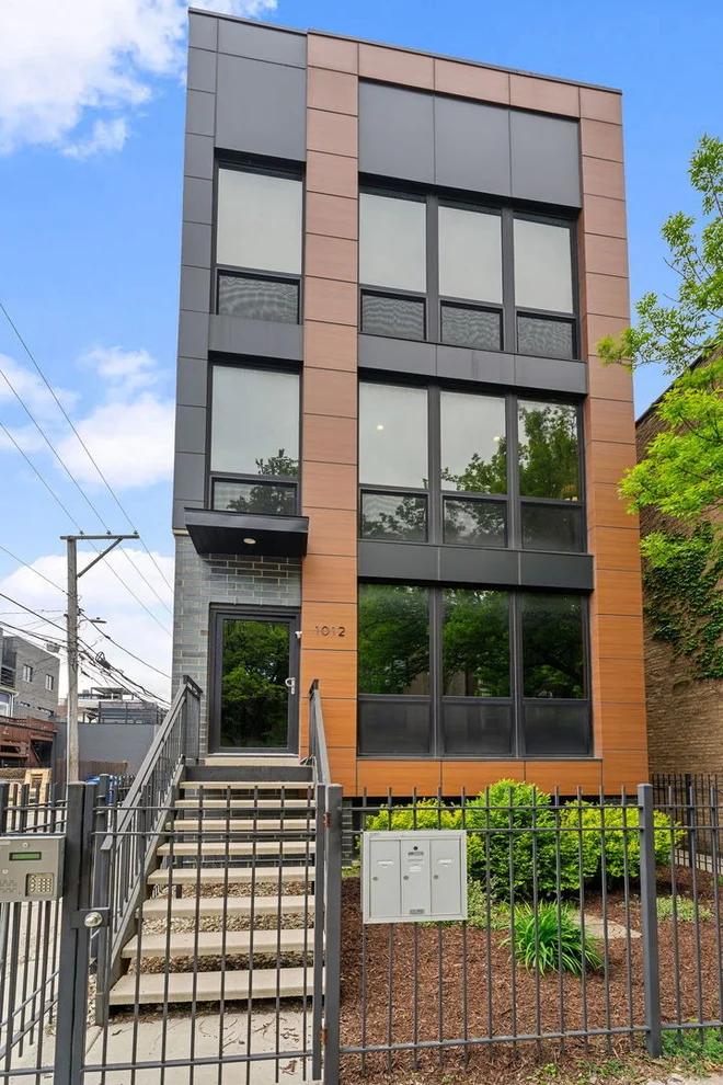Unit for sale at 1012 N Paulina Street, Chicago, IL 60622