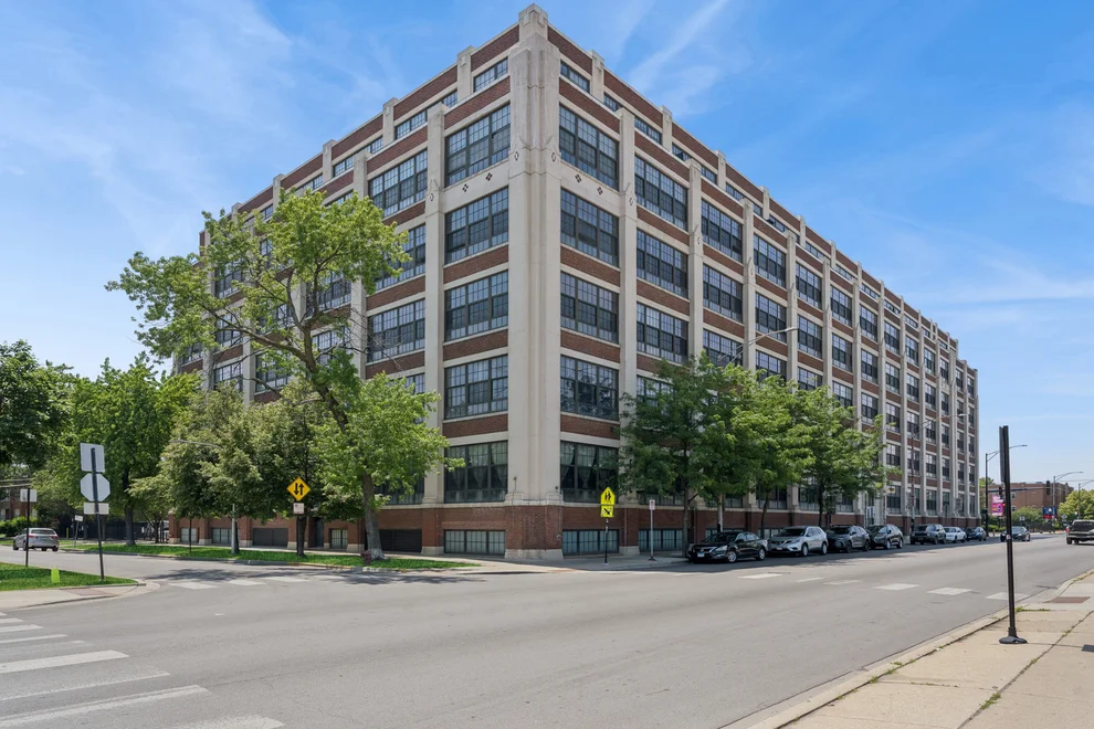 Unit for sale at 3963 W Belmont Avenue, Chicago, IL 60618