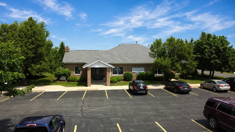 Unit for sale at 1991 Wiesbrook Road, Oswego, IL 60543