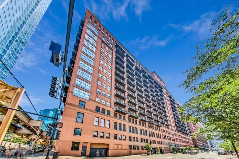 Unit for sale at 165 N Canal Street, Chicago, IL 60606