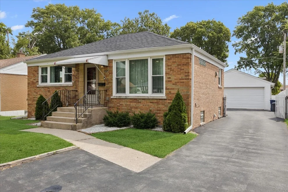 Unit for sale at 1527 N Wolf Road, Berkeley, IL 60163