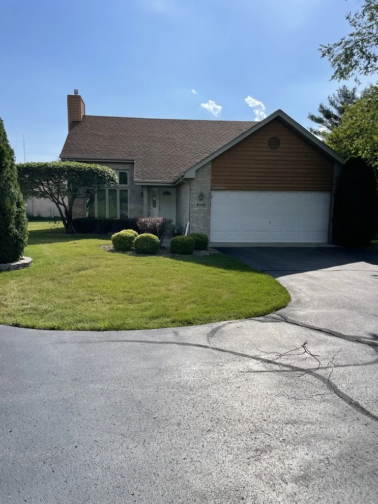 Unit for sale at 6509 Pine Wood Lane, Tinley Park, IL 60477
