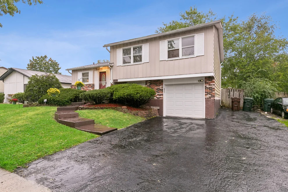 Unit for sale at 17830 Princeton Lane, Country Club Hills, IL 60478