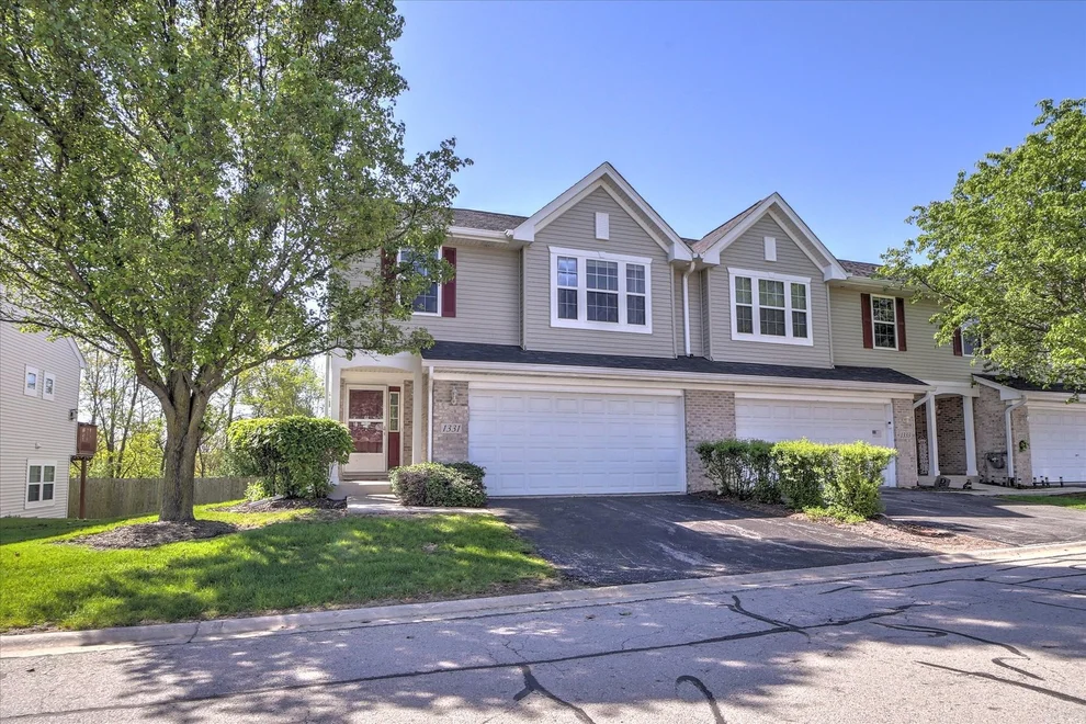 Unit for sale at 1331 Acorn Drive, Crest Hill, IL 60403