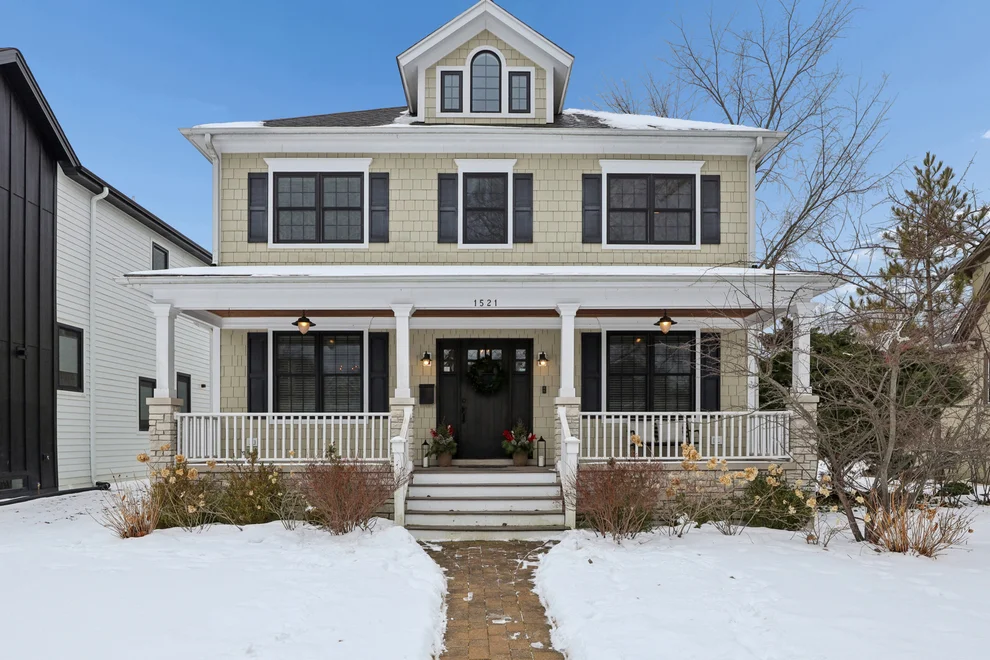 Unit for sale at 1521 Gregory Avenue, Wilmette, IL 60091