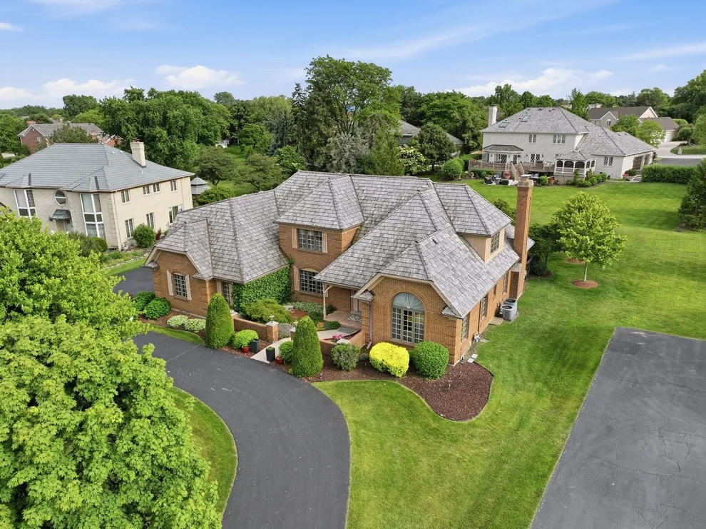 Unit for sale at 313 Trinity Lane, Oak Brook, IL 60523