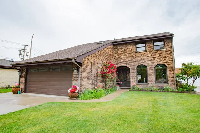 Unit for sale at 7022 Birchwood Avenue, Niles, IL 60714