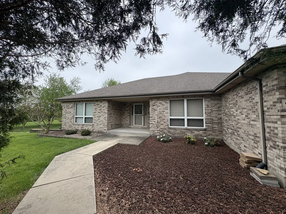 Unit for sale at 9937 W Kuse Road, Frankfort, IL 60423