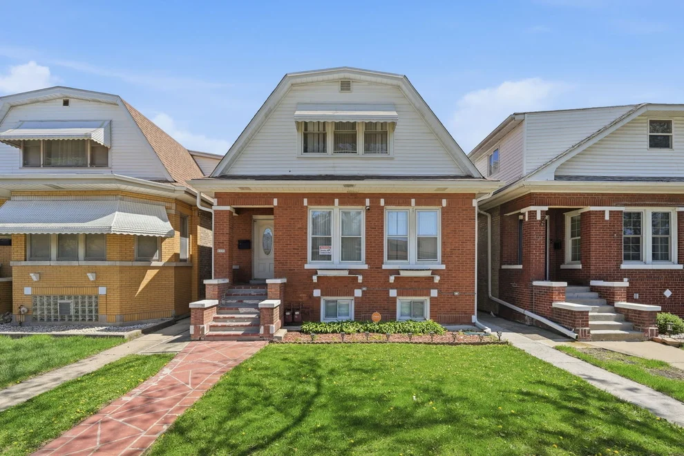 Unit for sale at 3135 N Kilbourn Avenue, Chicago, IL 60641