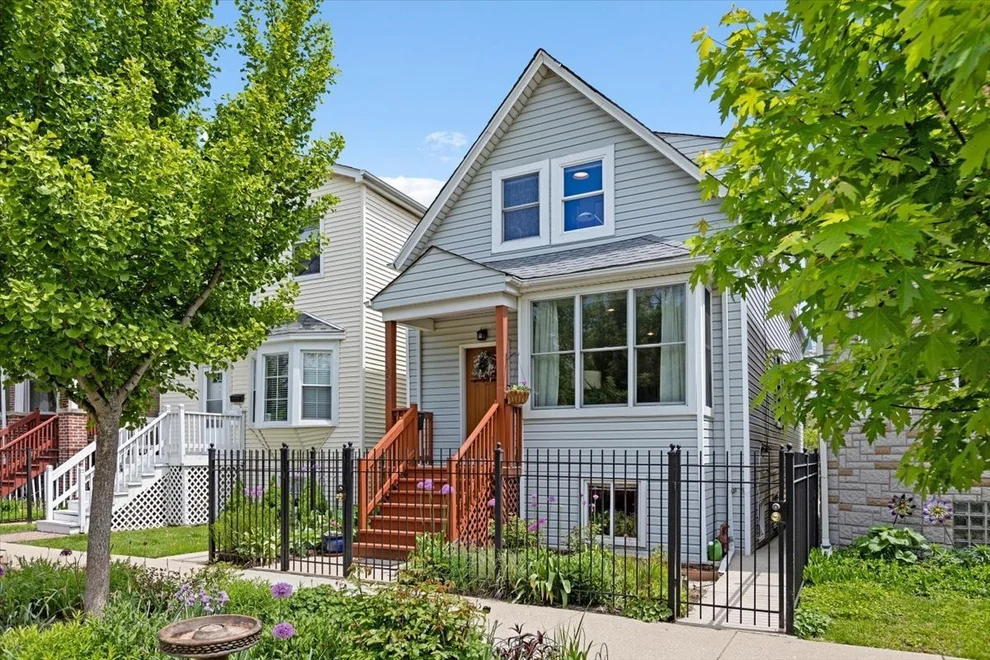 Unit for sale at 2911 N Washtenaw Avenue, Chicago, IL 60618