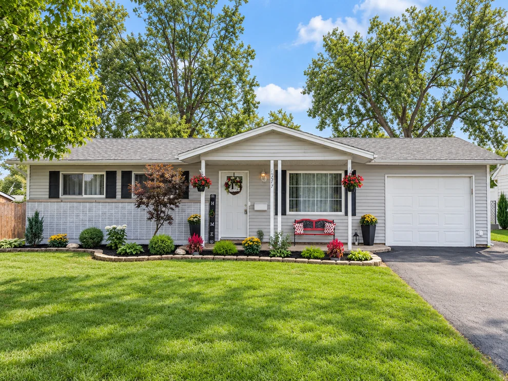 Unit for sale at 10227 Hilltop Drive, Orland Park, IL 60462