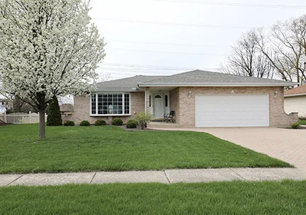 Unit for sale at 9 Honey Lane, New Lenox, IL 60451