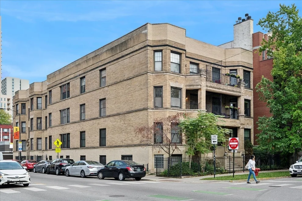 Unit for sale at 5131 N KENMORE Avenue, Chicago, IL 60640