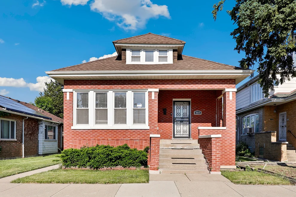 Unit for sale at 10114 S Peoria Street, Chicago, IL 60643