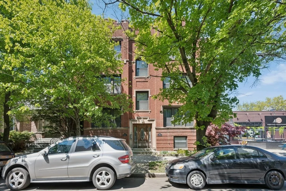 Unit for sale at 6348 N Magnolia Avenue, Chicago, IL 60660