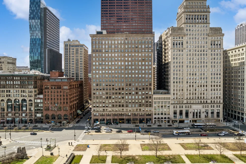 Unit for sale at 330 S Michigan Avenue, Chicago, IL 60604